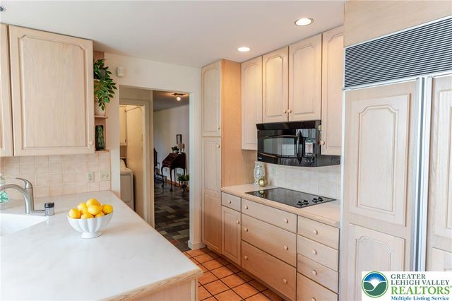 3523 Lindberg Avenue, South Whitehall Twp, PA 18103
