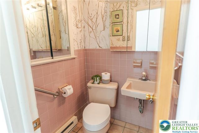 3523 Lindberg Avenue, South Whitehall Twp, PA 18103