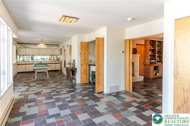 3523 Lindberg Avenue, South Whitehall Twp, PA 18103