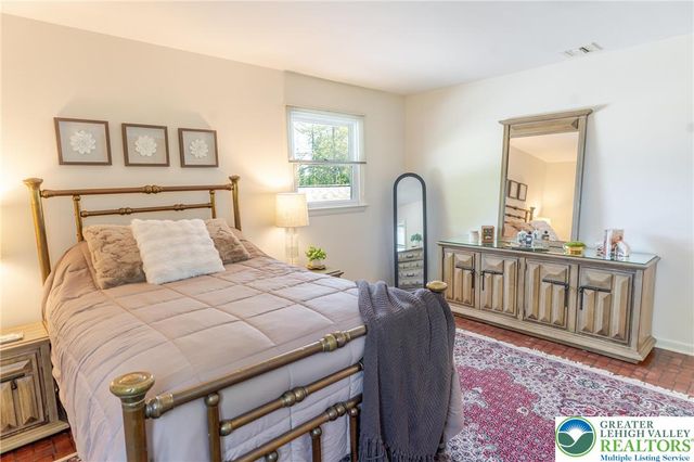 3523 Lindberg Avenue, South Whitehall Twp, PA 18103