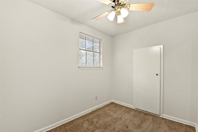 207 Willowick Drive, Conroe, TX 77304