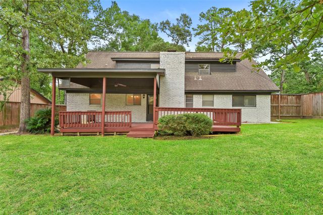 207 Willowick Drive, Conroe, TX 77304