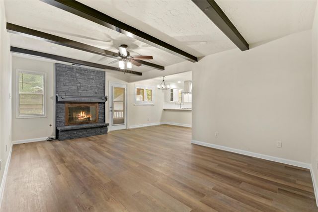 207 Willowick Drive, Conroe, TX 77304