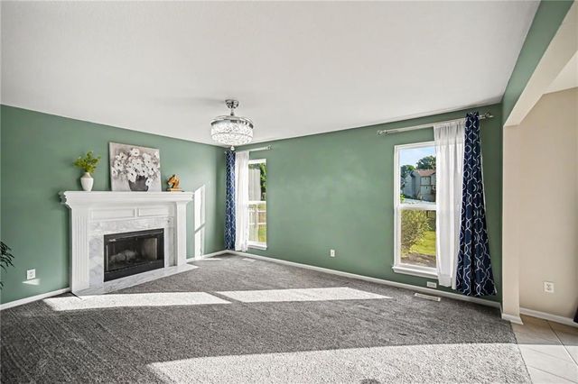 1058 Maple Woods Terrace, Liberty, MO 64068