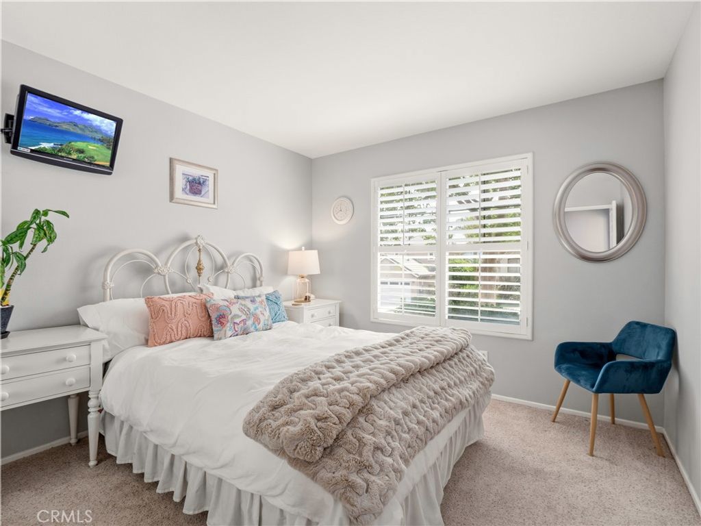 Image 11 of property listing at 27919 Bridlewood, Castaic, CA 91384