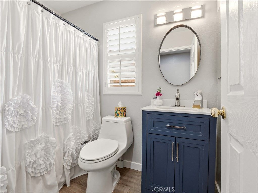 Image 12 of property listing at 27919 Bridlewood, Castaic, CA 91384