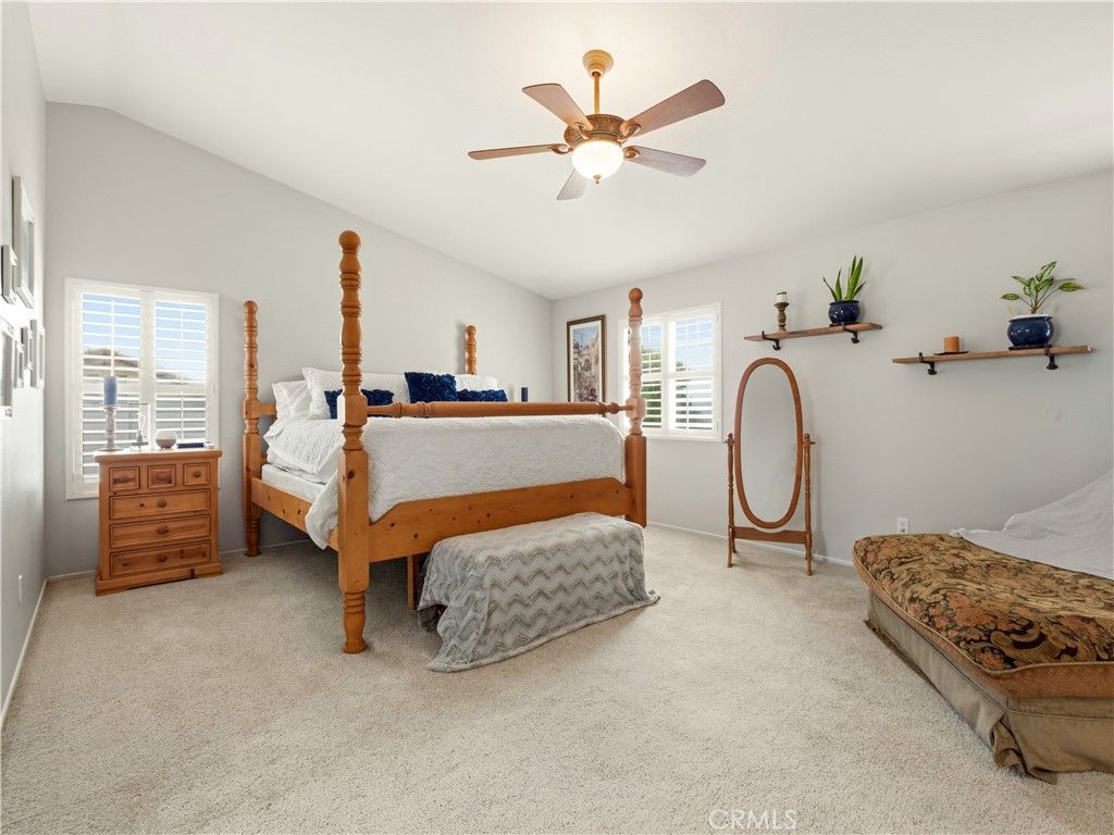 Image 15 of property listing at 27919 Bridlewood, Castaic, CA 91384