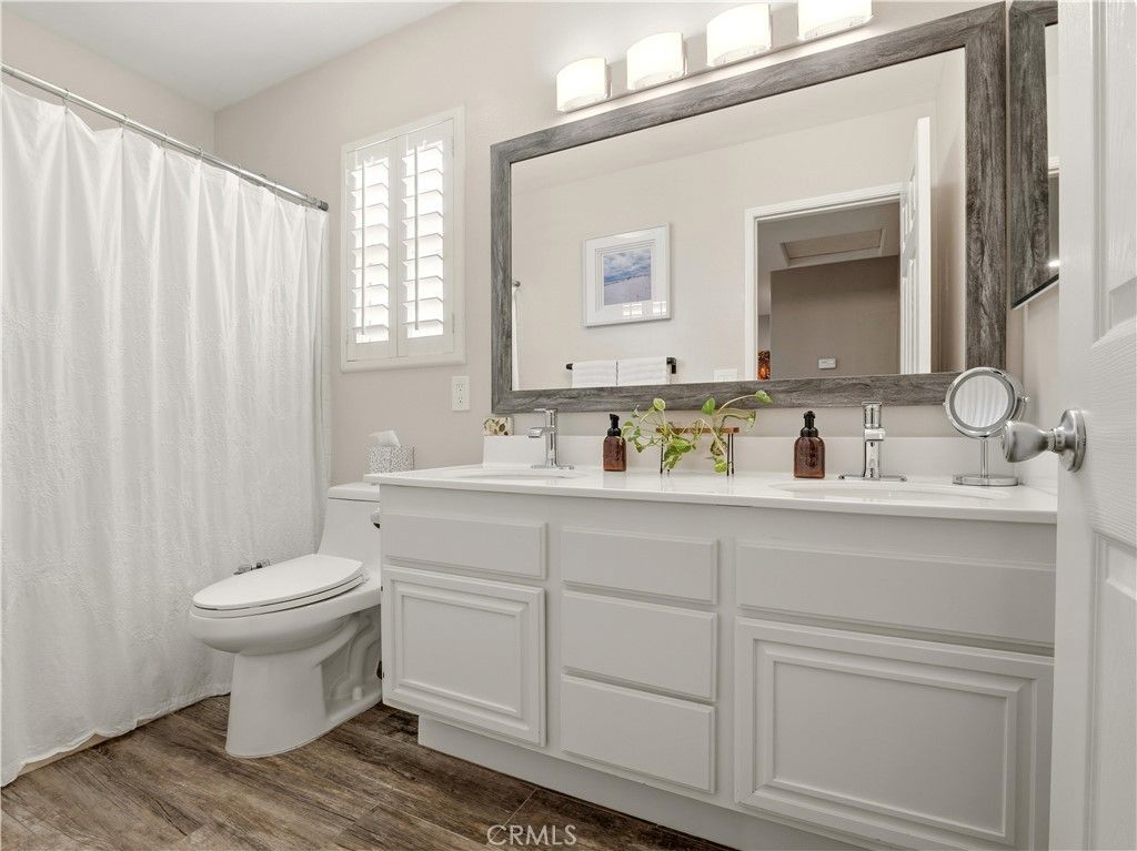 Image 24 of property listing at 27919 Bridlewood, Castaic, CA 91384