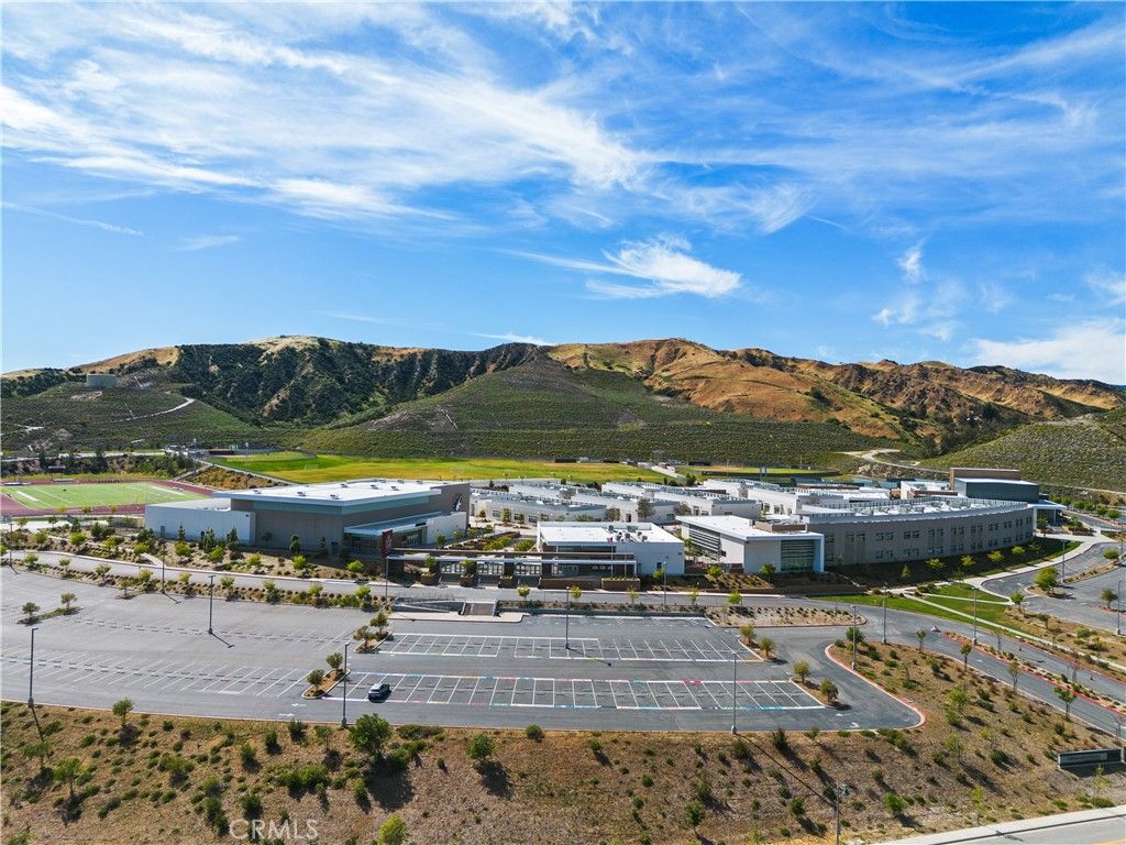 Image 40 of property listing at 27919 Bridlewood, Castaic, CA 91384