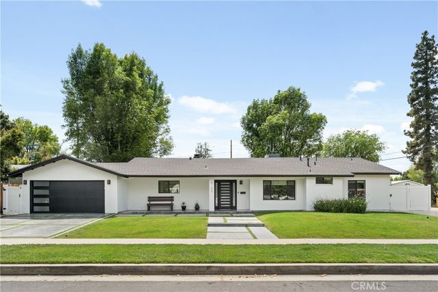 4755 Degovia Avenue, Woodland Hills, CA 91364