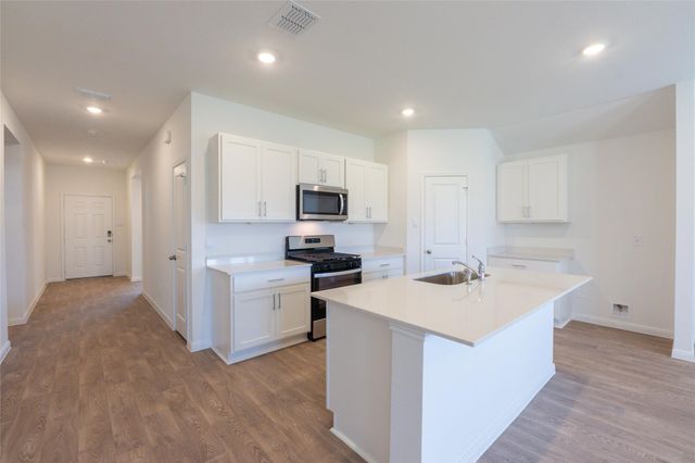 224 Las Lomas DR, San Marcos, TX 78666