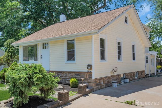 141 Brunswick Avenue, Spotswood, NJ 08884