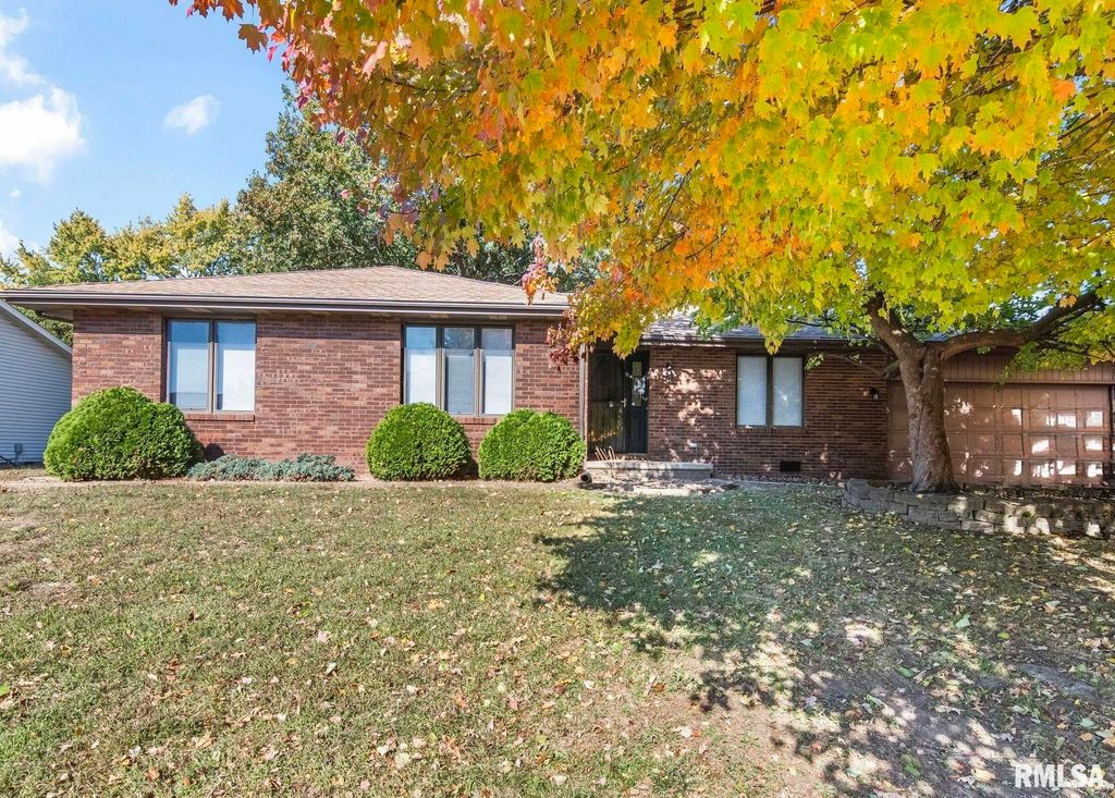 2545 WINFIELD Drive, Springfield, IL 62704