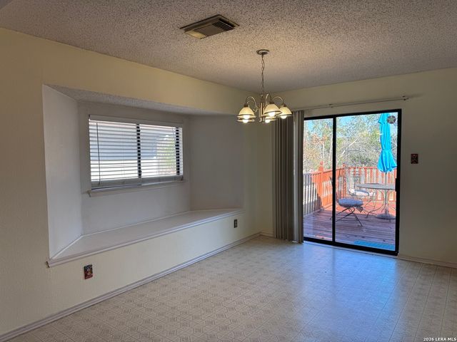 16210 Walnut Creek, San Antonio, TX 78247