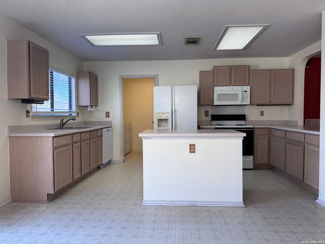 16210 Walnut Creek, San Antonio, TX 78247