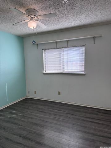 16210 Walnut Creek, San Antonio, TX 78247