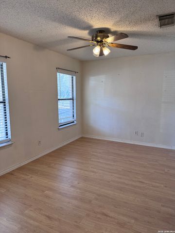 16210 Walnut Creek, San Antonio, TX 78247