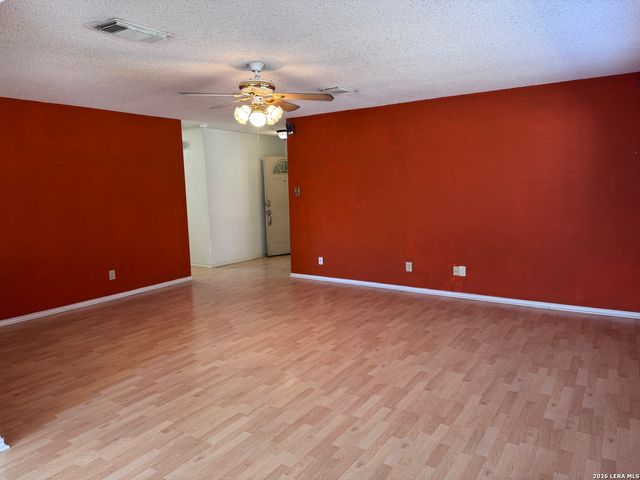 16210 Walnut Creek, San Antonio, TX 78247