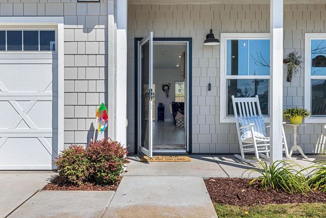 246 Huntington Avenue S, Madera, CA 93636