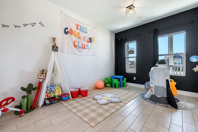 246 Huntington Avenue S, Madera, CA 93636