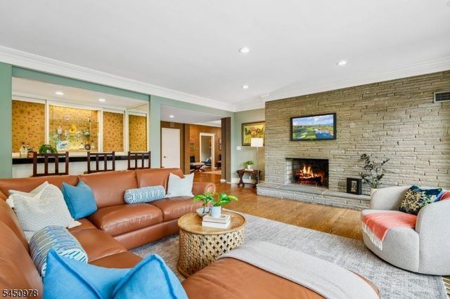 200 Crestwood Dr, South Orange Village Twp., NJ 07079
