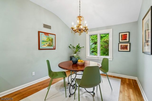 200 Crestwood Dr, South Orange Village Twp., NJ 07079