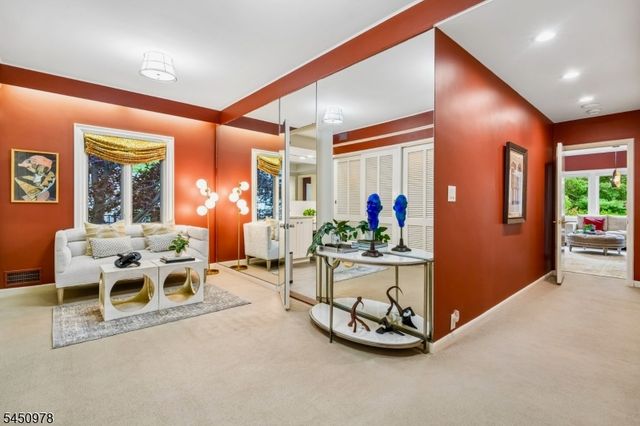200 Crestwood Dr, South Orange Village Twp., NJ 07079