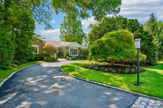 200 Crestwood Dr, South Orange Village Twp., NJ 07079