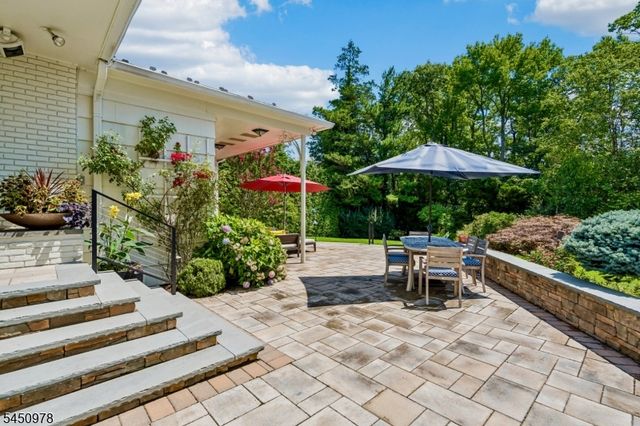 200 Crestwood Dr, South Orange Village Twp., NJ 07079