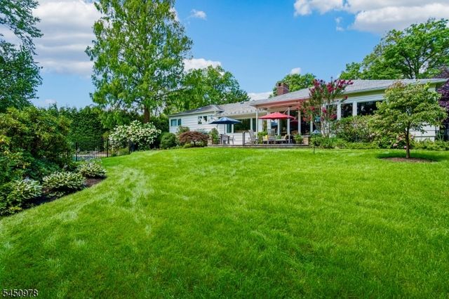 200 Crestwood Dr, South Orange Village Twp., NJ 07079