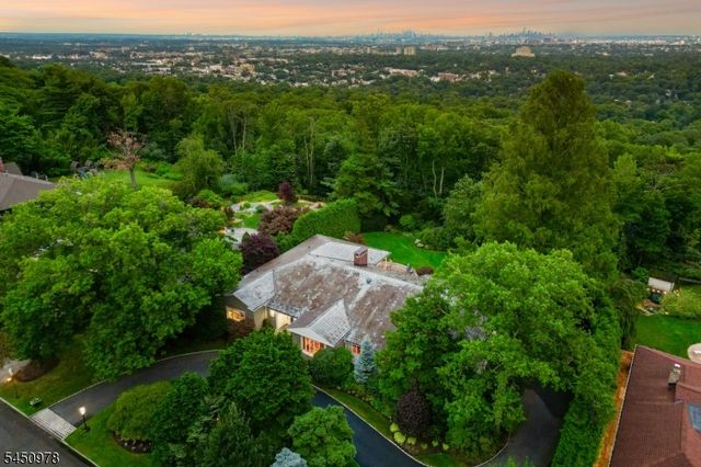 200 Crestwood Dr, South Orange Village Twp., NJ 07079
