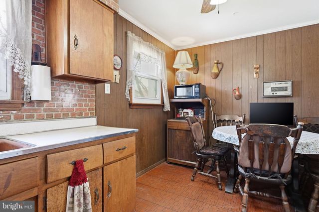 1809 NEW HOPE ST, Norristown, PA 19401