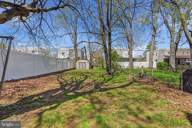 1809 NEW HOPE ST, Norristown, PA 19401