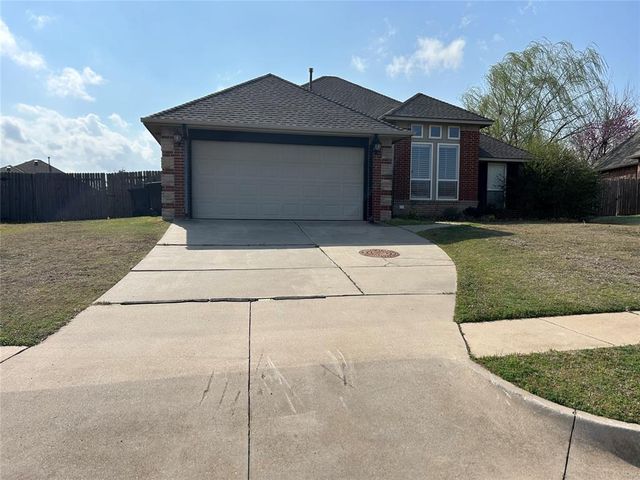 16109 Sonoma Lake Boulevard, Edmond, OK 73013