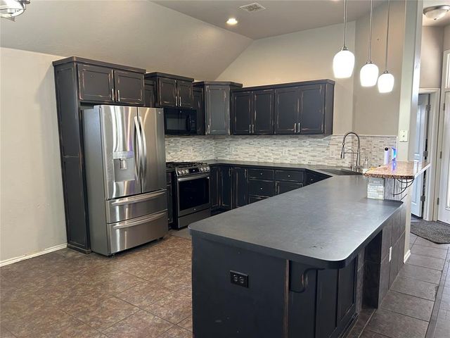 16109 Sonoma Lake Boulevard, Edmond, OK 73013