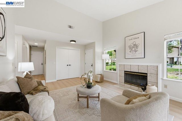 1379 Chateau Cmn, Livermore, CA 94550