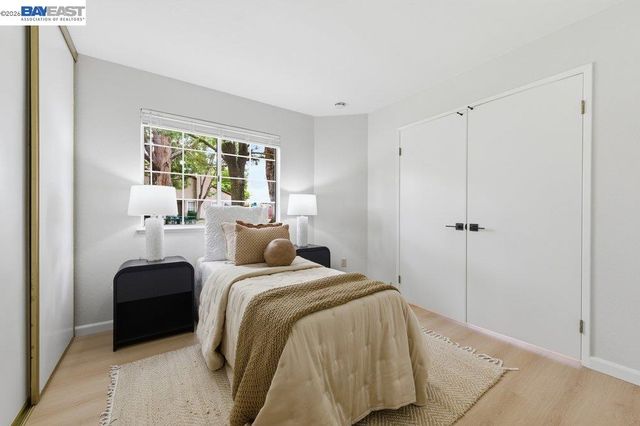 1379 Chateau Cmn, Livermore, CA 94550