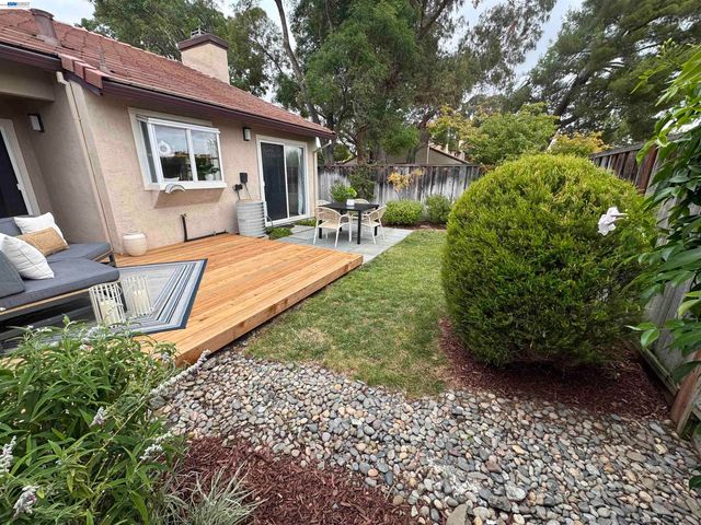 1379 Chateau Cmn, Livermore, CA 94550