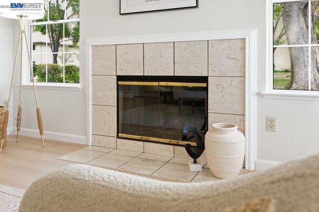 1379 Chateau Cmn, Livermore, CA 94550