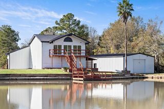 5718 Pat Drive, Orange, TX 77630