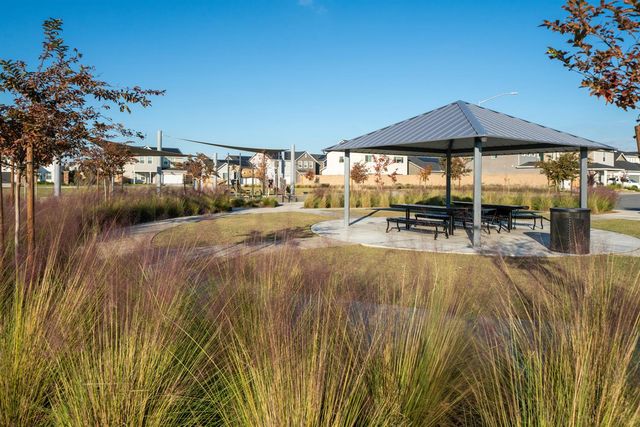 2735 N Redda Road, Fresno, CA 93737