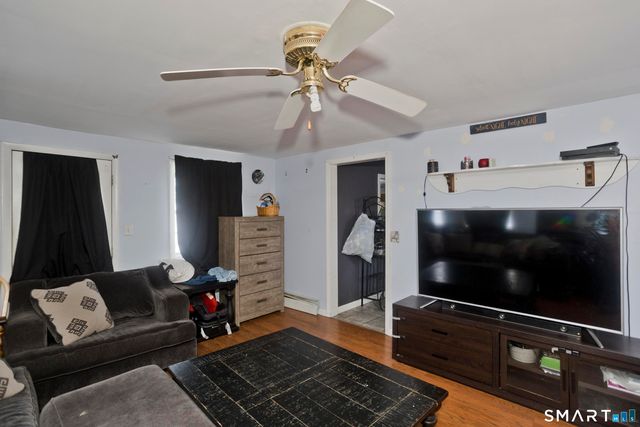 4 Sky Street, Enfield, CT 06082