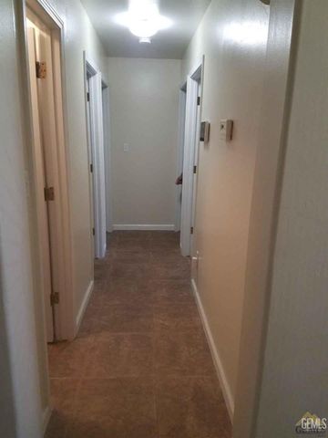 9820 Battersea Park Drive, Bakersfield, CA 93312