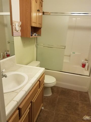 9820 Battersea Park Drive, Bakersfield, CA 93312