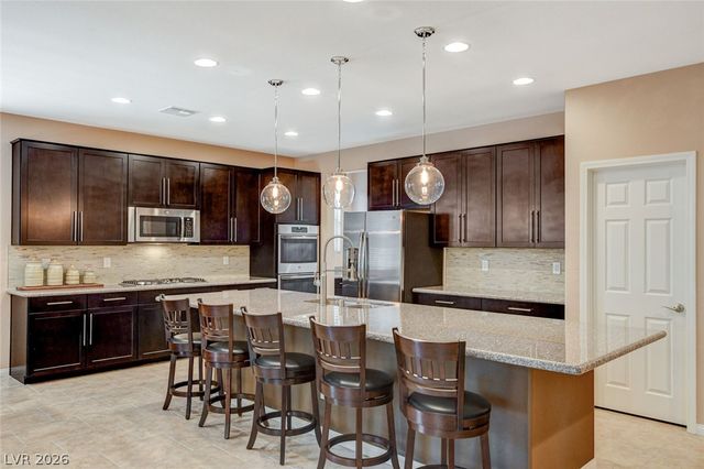 8057 Eve Rock Street, Las Vegas, NV 89166