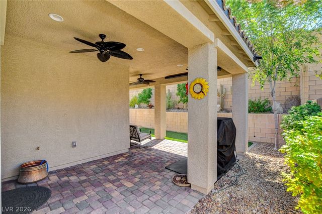 8057 Eve Rock Street, Las Vegas, NV 89166