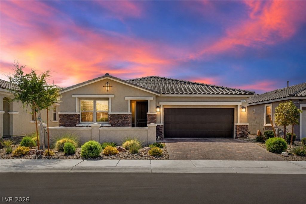 8057 Eve Rock Street, Las Vegas, NV 89166