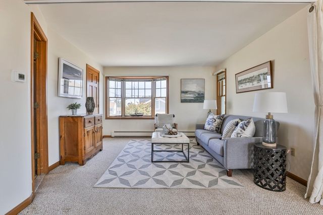 5 64th St, Newburyport, MA 01950