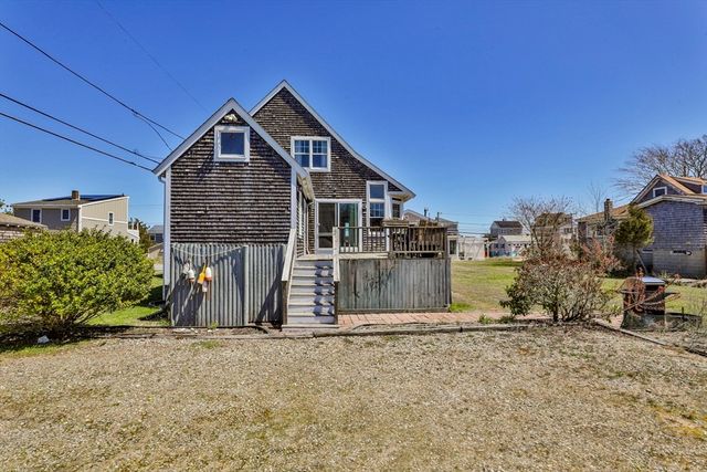 5 64th St, Newburyport, MA 01950