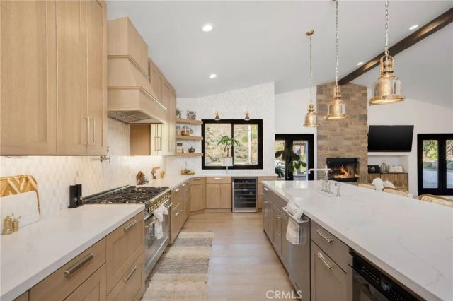 15263 Saddleback Road, Canyon Country, CA 91387